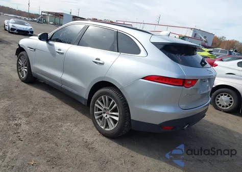 2017 Jaguar F-Pace 35T Prestige z USA, uszkodzony, nr VIN SADCK2BV2HA078964